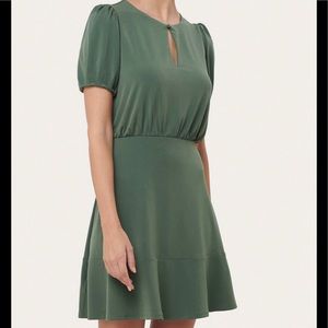 LOFT ✨NWTs✨ Flounce Flair Dress in Topiary Green